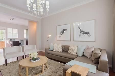 Modern Apartment In Rosebank Йоханнесбург Экстерьер фото